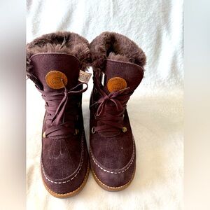 NWOT LAMO suede winter boots
